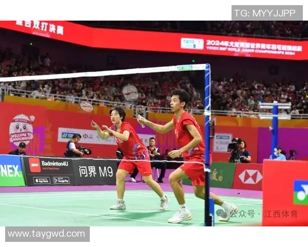 北京羽毛球队的训练与比赛节奏解析及其在羽毛球界的影响力探讨 北京羽毛球队的训练与比赛节奏解析及其在羽毛球界的影响力探讨