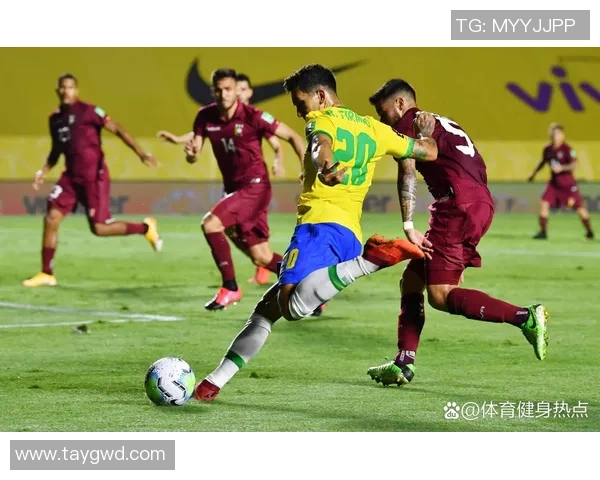 在绿茵场上追逐梦想足球员的心路历程与成长故事