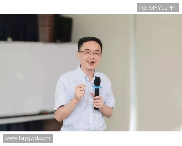 杨娜专访:深入探讨足球成功背后的秘诀与经验分享 杨娜专访:深入探讨足球成功背后的秘诀与经验分享