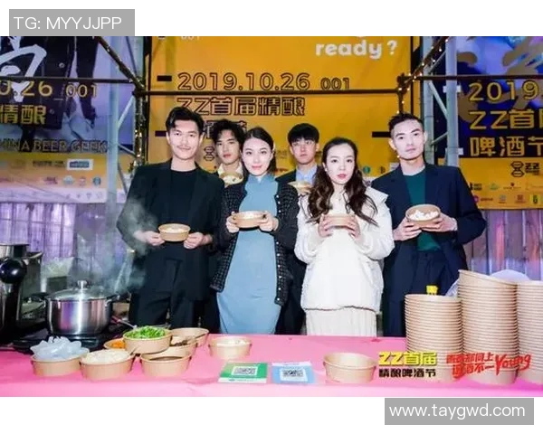 足球狂欢盛宴尽显激情四溢的瞬间与精彩瞬间的完美结合